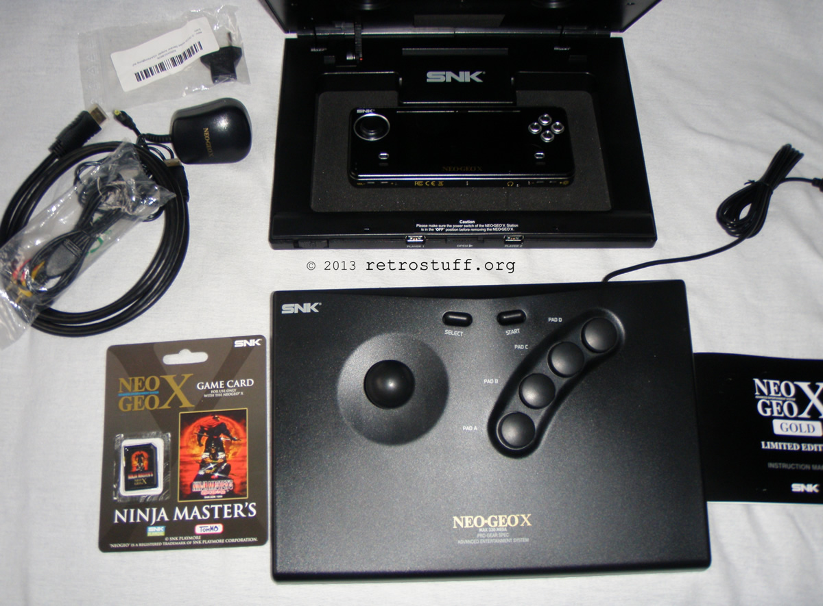 Neo Geo X Gold Limited Edition - retrostuff