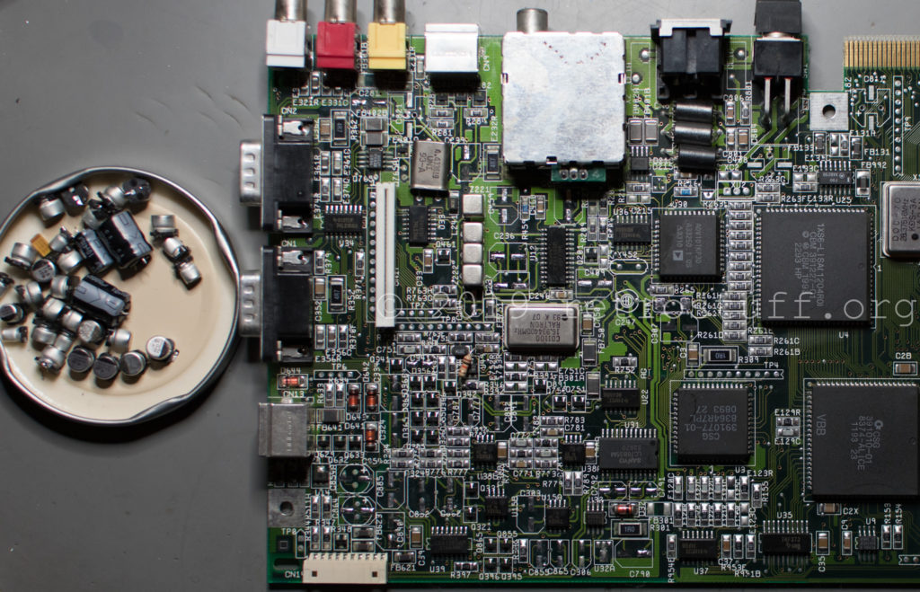 Amiga CD³² PCB (capacitors removed)