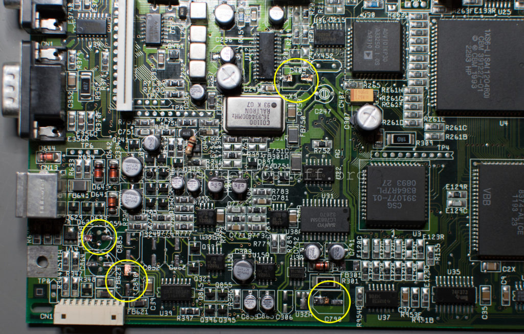 Amiga CD³² PCB (pad repair)