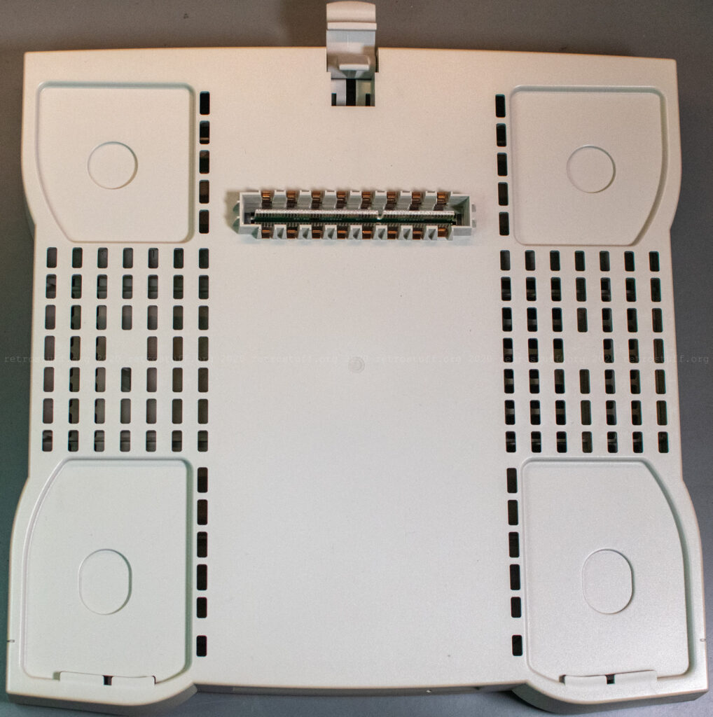 Pippin Atmark Floppy Unit PA-82002 (top)