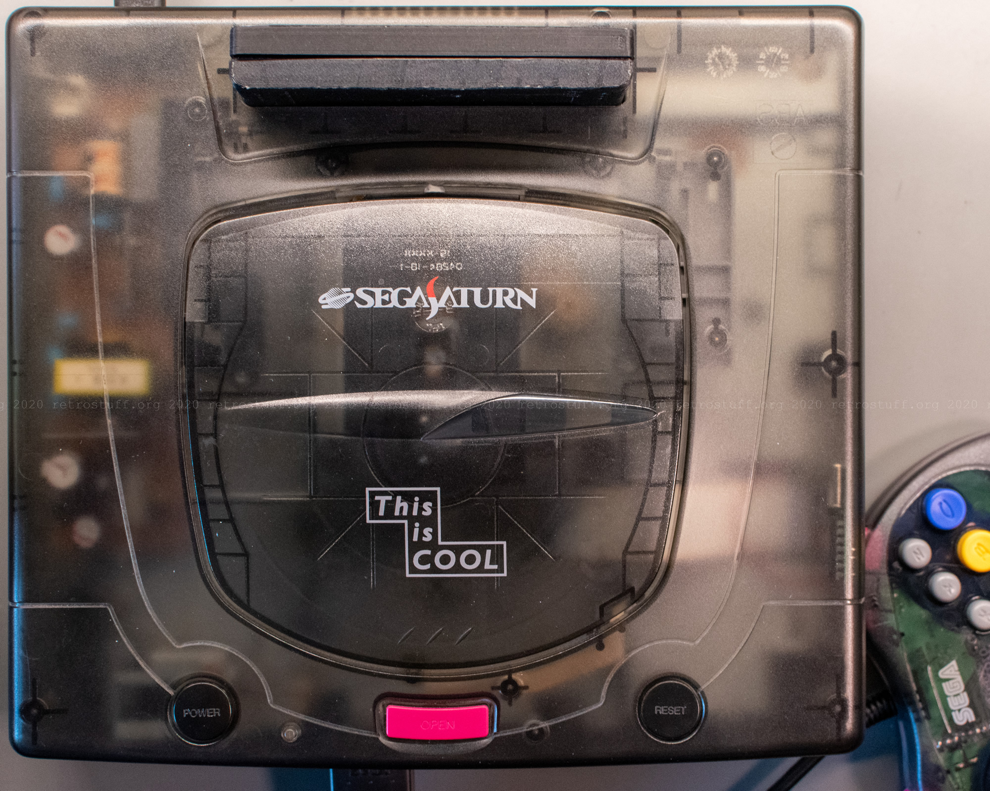 Sega Saturn 50/60hz Switchless modification –